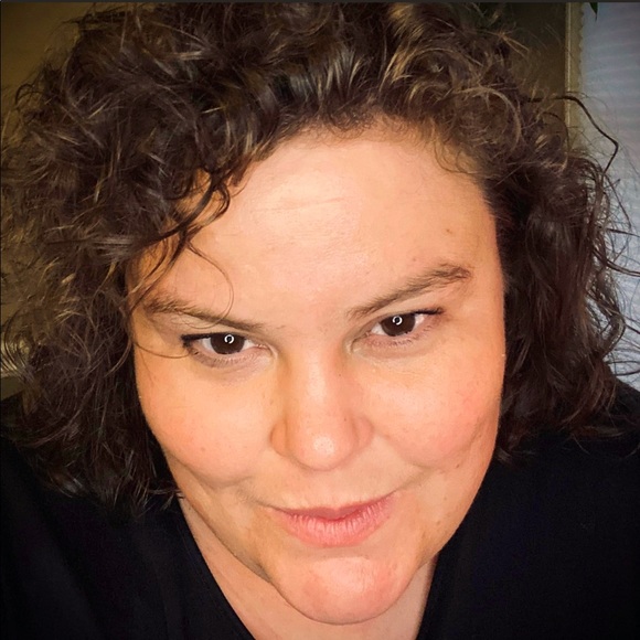 Meet your Posher, Lynn - Picture 1 of 1